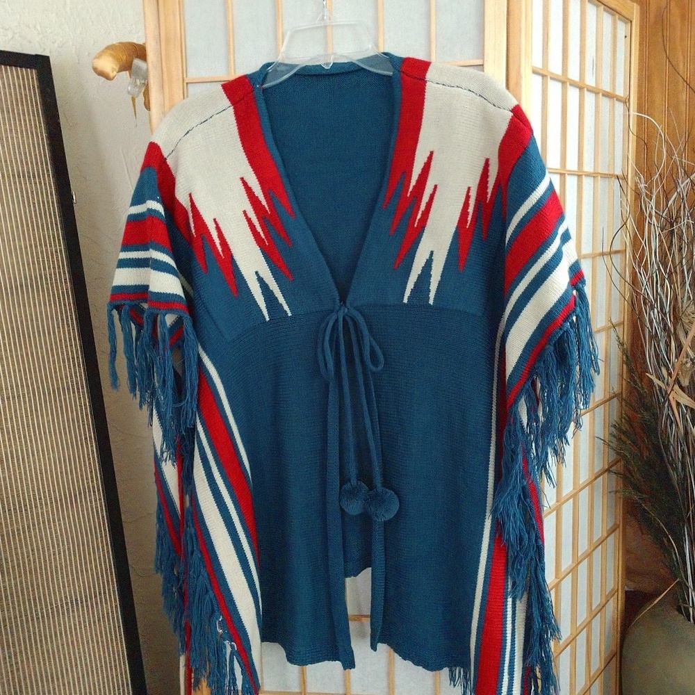 Women's Fringe Pullover Shawl